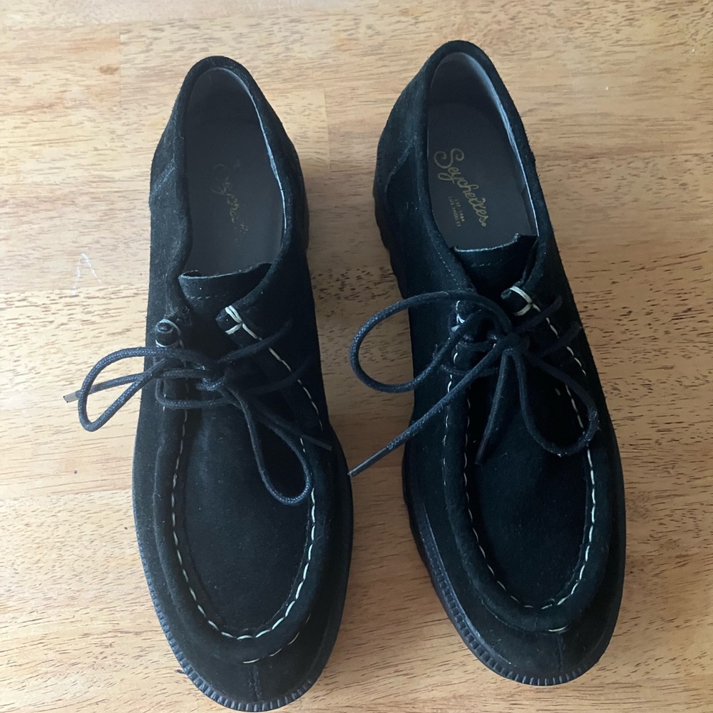 Seychelles Black Oxfords Classic Leather Design
